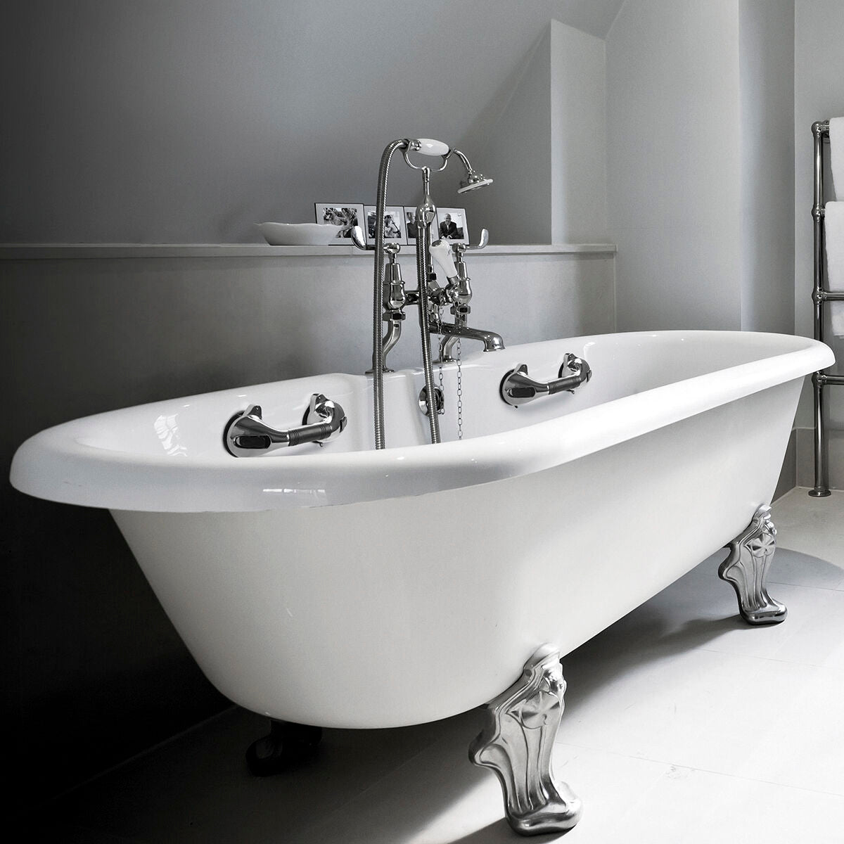 SafeGrip Suction Bath Handle