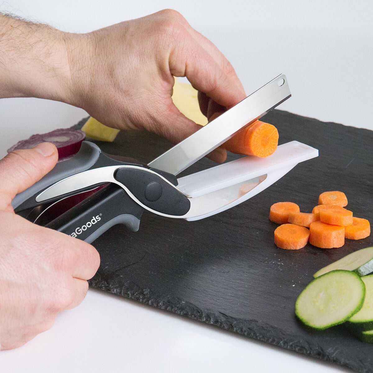 SliceSafe Knife-Scissors